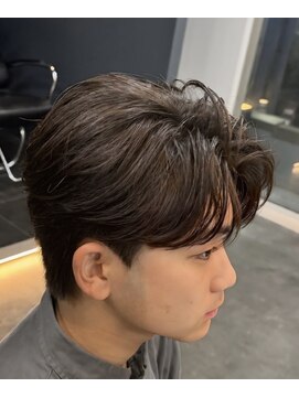 バース 河原町店(BIRTH) 韓国へアカルマパーマワックスなしセンターパート黒髪ウルフ