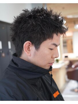 クオル キャスト 神戸三宮(QOL×cast) 大人ベリーショートニュアンスピンパーマ