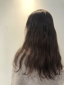 カタチ バイ アンジュ(katachi by Ange) 【ｋａｔａｃｈｉ　ｂｙ　ange】外国人風ウェーブヘア