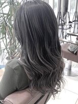 クアトログランシュ ひたちなか店(QUATRO×GranCieux)&nbsp;シルバーグレージュハイライト