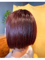 美容室ブラッシュアップ&nbsp;前下がりボブ。ブロッサムカラー