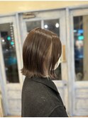 切りっぱなしボブ×イヤリングカラー◎