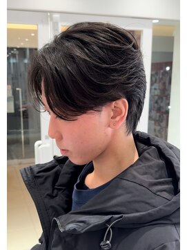 オーシャントーキョーセンダイ(OCEAN TOKYO SENDAI) 韓流ニュアンスフェザーセンターパート黒髪マッシュ仙台