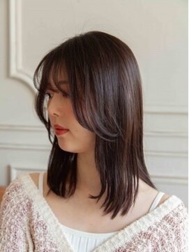 ヘアアンドリラクゼーション シャッセ(Hair&Relaxation SASE) ミディアムスタイル