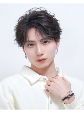 オーシャントーキョー 渋谷神南(OCEAN TOKYO) フェザーショートツーブロック人気