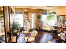 太陽の光がたっぷりと射し込むあたたかな空間。