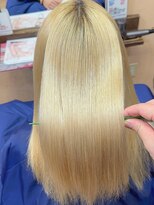 モアムー(Moremuu)&nbsp;【長尾】ブリーチ矯正