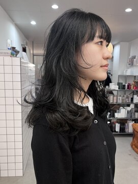 カルテ(QUARTE) レイヤーカット 暗めグレージュ