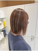 【篠原】グレージュ白髪ぼかしハイライト×パツンボブ