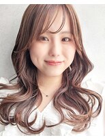ヘアリラクゼーション クインズベリー(Hair Relaxation Queen's Berry)&nbsp;ツヤ感ベージュ×クビレロングレイヤーイメチェン