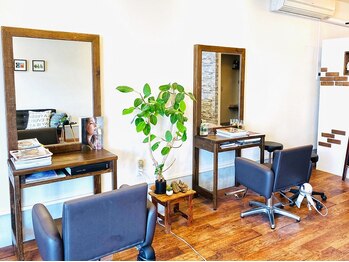 ヘアーサロンジジ(Hair Salon JIJI)の写真/～居心地のいい空間であなただけのBeautyTime～お気に入りのsalonをお探しなら是非Hair Salon ＪＩＪＩへ♪