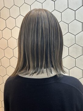 ヴィオットバイサロン(Viot by Salon) 前髪マチルダボブピンクベージュツヤ髪