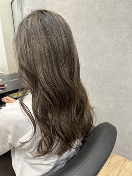 リベルタ(LIBERTA) 【白髪ぼかしハイライト】脱！白髪ぼかしハイライト