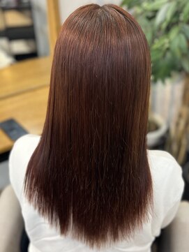 エルバイラビス 大宮(elu by lovis) グレーベージュ/レイヤーロング/アッシュカラー/前髪パーマ