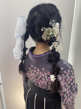 サル ブランシェール(SaLLe BLANCHEUR) ヘアアレンジ☆ローツインテール