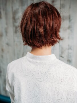 アマリス(Amaris) アンニュイショートボブ20代/30代/40代/50代/庭瀬