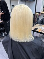 ベレーザ 渋谷(BELEZA)&nbsp;9983秋色耳かけボブ金髪くすみベーベージュオリーブベージュボブ