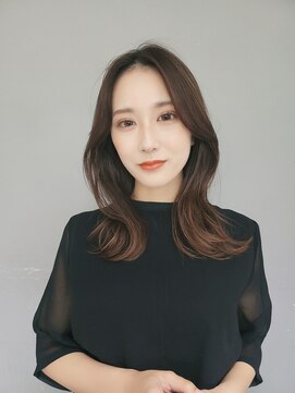 ガーランド (Garland) 小顔カット/前髪カット/くびれミディアム/ショコラ