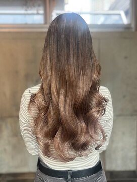 バロックトーキョー(BAROQUE TOKYO) 外国人風ハイライト/バレイヤージュカラー【表参道原宿美容室】