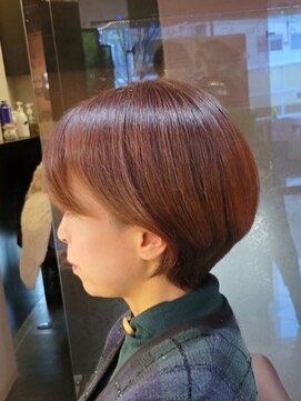 サロン ヴィジン ニューヨーク Salon Vijin NY ショートグラデーションボブ