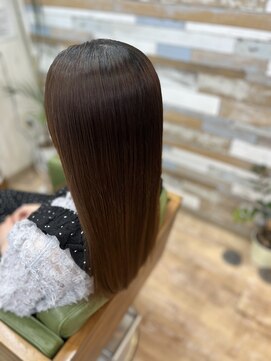 ハウオリ ヘアーワークス(Hauoli hair works) 柔らかさらさらツヤツヤ縮毛矯正