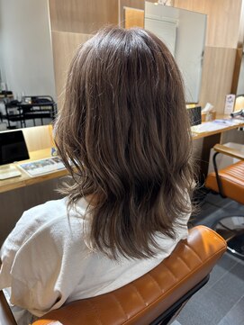 アリアツイン バイ エクラート 池袋西口店(ARiA TWiN by ECLART) ミルクティーベージュ　レイヤースタイル