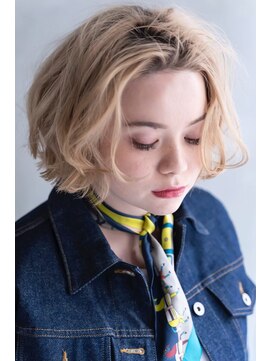 メーヴェ(Mowen) mowen 南堀江ブロンドカラー×ミニボブ ×大人可愛い