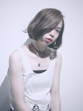 ココ 本八幡(KOKO) 黒髪クラゲヘアーオリーブグレー小顔ココアベージュ丸型卵型ボブ