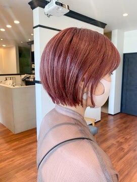 スリーバイザサロン(THREE by the salon) ピンクショート