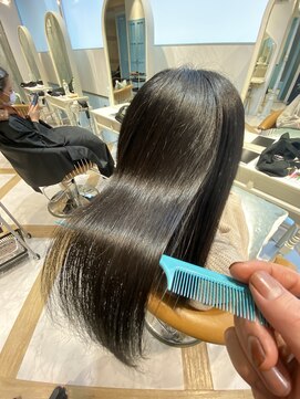 ロンド ストラーダ 心斎橋(Lond strada) シルキーベージュ×グレージュカラー【髪質改善/縮毛矯正】