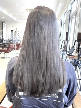 クアトログランシュ ひたちなか店(QUATRO×GranCieux) ホワイトパール