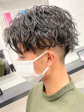 エルマーク(L-MARK) スパイラルパーマツイストパーマアップバング短髪メッシュ