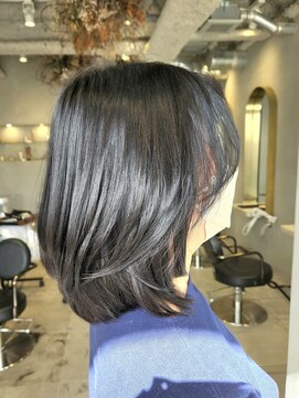 ジェコ(gecko) [gecko. Miwako]　厚みのあるコンサバふんわりボブ！