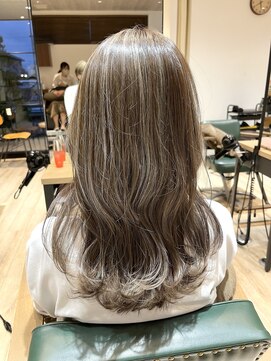 サラ(sarah) ハイライト/グレージュ