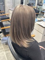 キャラ シャローネ 池袋(Chara Chalone)&nbsp;グレージュ/ケアブリーチ/レイヤー/ミディアムボブ【本松】