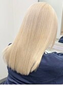 ホワイトベージュ[新宿駅/ボブウルフ/ダブルカラー/小顔]