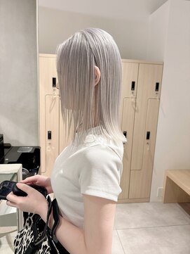 モリオフロムロンドン 大宮店(morio from London) 【坪井】ケアブリーチ ×ホワイトシルバー