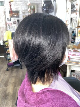 ヘアドゥアイザワ(Hair-do AIZAWA) スポーツの秋にウルフショートにチェンジ