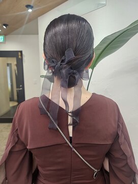 イット(it.) it. YUI カチモリアレンジ ヘアセット