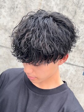 フィフス トウキョウ (fifth TOKYO) 緩めシャドウパーマメンズ縦落ちパーマ波巻きツイストスパイラル