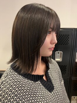 艶髪に特化したケアで理想の美髪へ◇理容師によるレディースシェービングもお任せください。