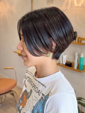 ジーナ 渋谷 表参道(JINA) 大人ショートボブ/ツヤ髪ショート/前髪なし/20代30代40代