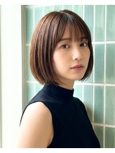 肌まで明るく見せる、柔らかトーンデザイン