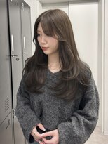 アット(at...)&nbsp;暗めグレージュ×ロングレイヤー