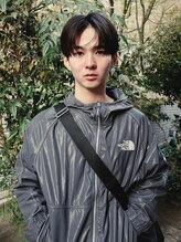 メンズ シイ(MEN’S SIE)&nbsp;モードなメンズセンターパート