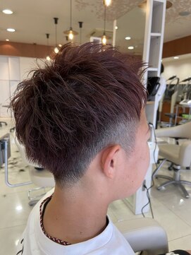 アール 滝ノ水店(#arl) ツーブロックショートヘアカラーピンクレッド
