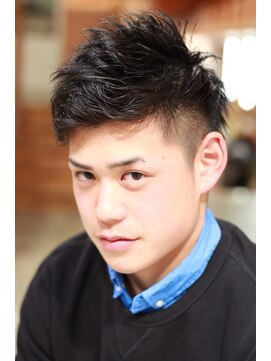 アルファサリダ(ALPHA SALIDA) エッジを効かせたツーブロックショート