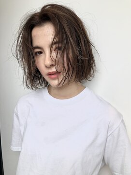 ロビン アンド ダルク(robin&darc) 【代官山】【robin】ベージュニュアンスボブ【サブリミック】