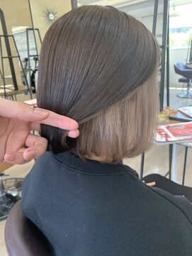 エレン(E L E N) インナーブリーチ　×  ホワイティグレージュ