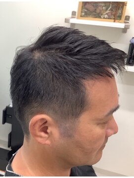 カットアンドビューティ ムーン(MOON) ソフトモヒカン